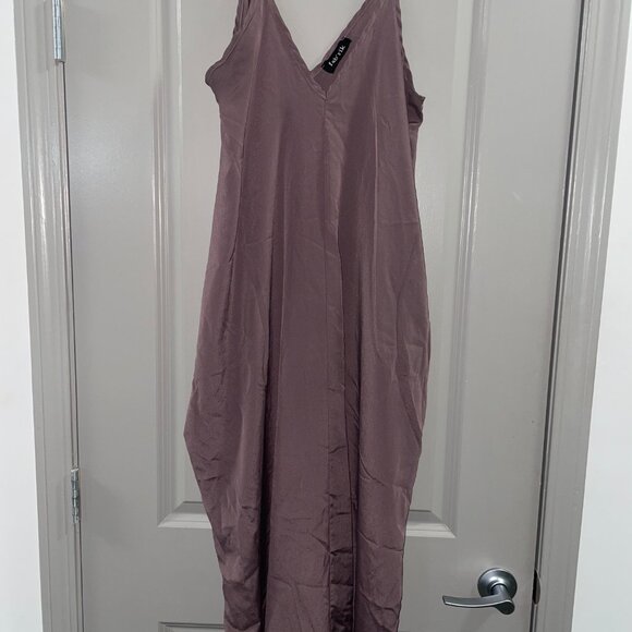 Fab'rik Casual Strappy V Neck Mauve Maxi Flowy Dress Size M Love Stitch Style - Picture 8 of 8